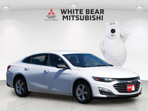 Summit White 2023 Chevrolet Malibu 1LS