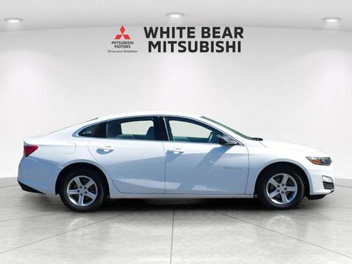 Summit White 2023 Chevrolet Malibu 1LS