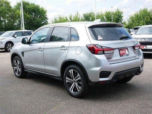 2025 Mitsubishi Outlander Sport SE