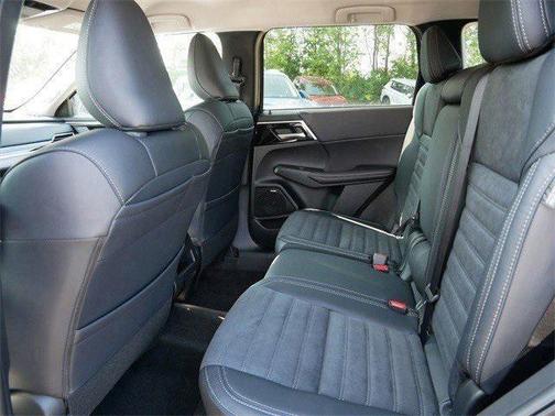 2025 Mitsubishi Outlander SE 2.5 S-AWC