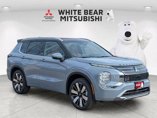 Moonstone Gray Metallic W/ Black Roof 2026 Mitsubishi Outlander SEL 1.5T S-AWC