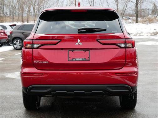 2024 Mitsubishi Outlander ES 2.5 S-AWC