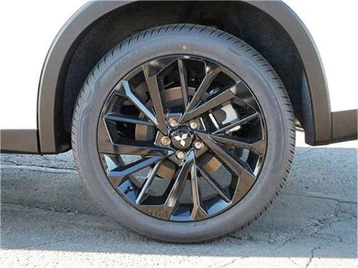 2025 Mitsubishi Outlander PHEV SEL