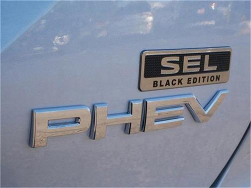 2025 Mitsubishi Outlander PHEV SEL
