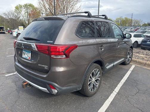 Quartz 2016 Mitsubishi Outlander SEL