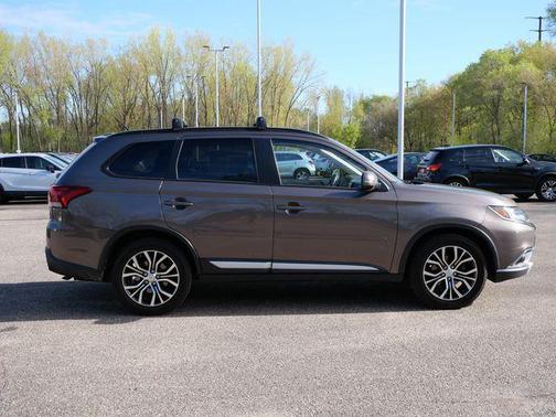 Quartz 2016 Mitsubishi Outlander SEL