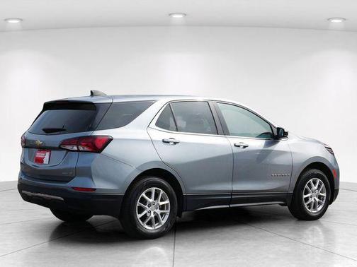Sterling Gray Metallic 2024 Chevrolet Equinox 1LT