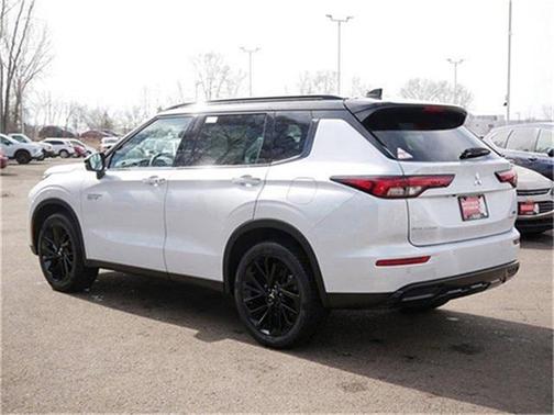 2025 Mitsubishi Outlander PHEV SEL
