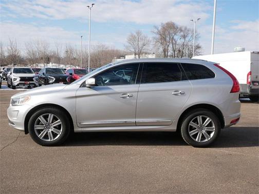 2016 Volvo XC60 T6 Drive-E