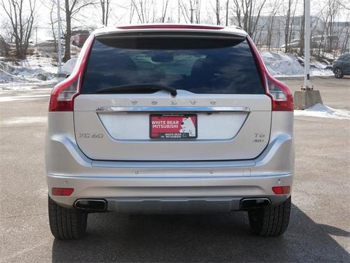 2016 Volvo XC60 T6 Drive-E