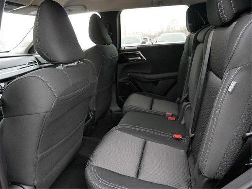 2025 Mitsubishi Outlander ES 2.5 S-AWC