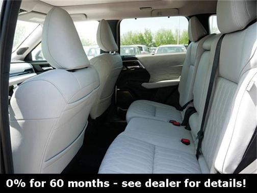 2025 Mitsubishi Outlander PLATINUM EDITION 2.5 S-AWC