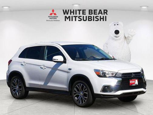 Diamond White Pearl 2018 Mitsubishi Outlander Sport 2.0 ES