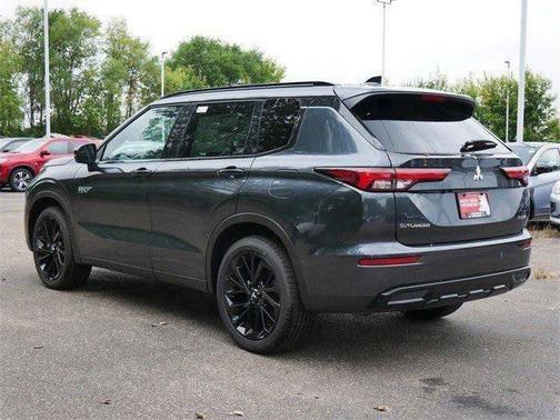 2025 Mitsubishi Outlander PHEV SEL
