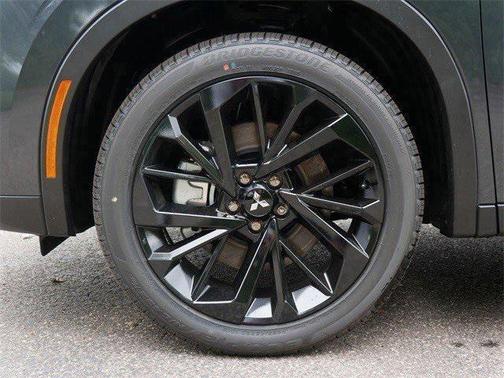 2025 Mitsubishi Outlander PHEV SEL