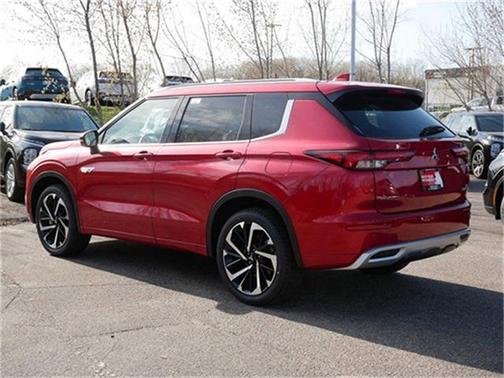2025 Mitsubishi Outlander PHEV SEL