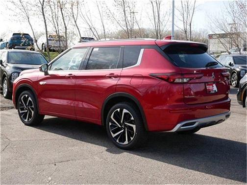 2025 Mitsubishi Outlander PHEV SEL