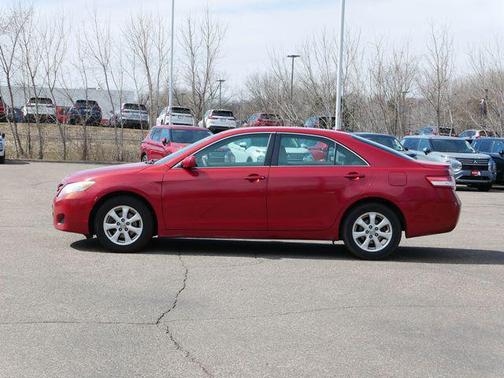 Barcelona Red Metallic 2011 Toyota Camry LE