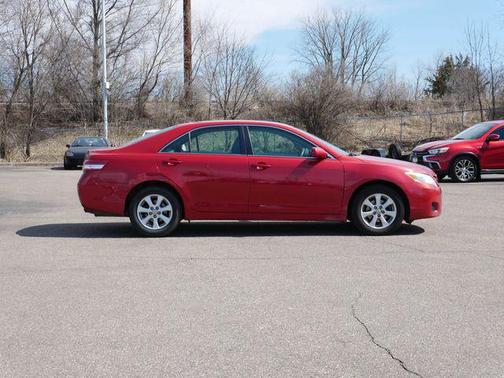 Barcelona Red Metallic 2011 Toyota Camry LE