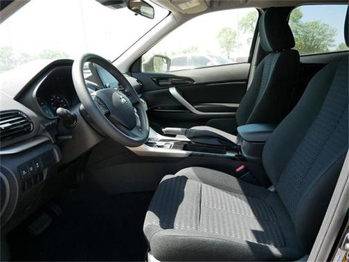 2025 Mitsubishi Eclipse Cross LE