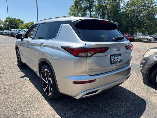 Alloy Silver Metallic 2022 Mitsubishi Outlander SEL S-AWC