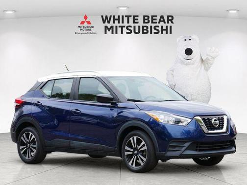 Deep Blue Pearl/Fresh Powder 2019 Nissan Kicks SV