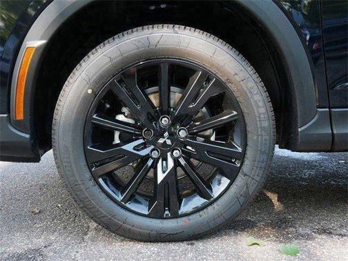 2025 Mitsubishi Eclipse Cross LE