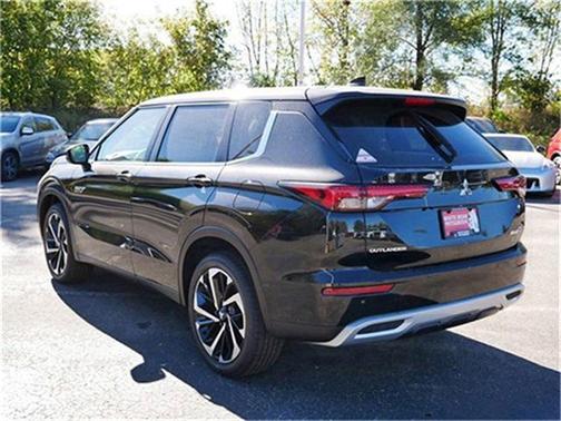 2025 Mitsubishi Outlander PHEV SE S-AWC