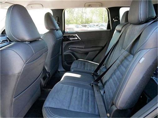2025 Mitsubishi Outlander PHEV SE S-AWC