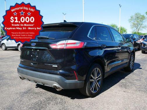 AGATE BLACK METALLIC 2020 Ford Edge Titanium
