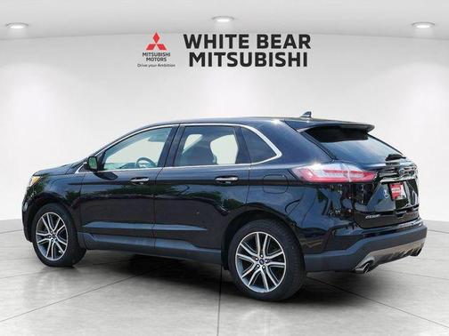 AGATE BLACK METALLIC 2020 Ford Edge Titanium