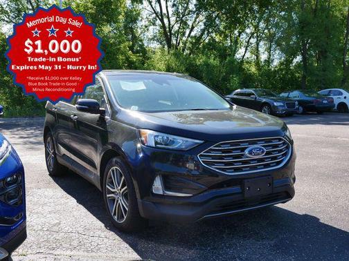 AGATE BLACK METALLIC 2020 Ford Edge Titanium