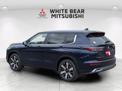 Cosmic Blue Metallic 2026 Mitsubishi Outlander SE S-AWC