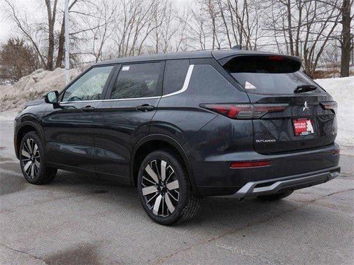Graphite Gray 2026 Mitsubishi Outlander SE 1.5T S-AWC