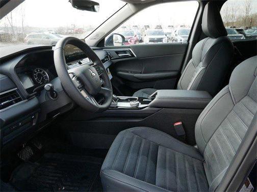 2026 Mitsubishi Outlander SE 1.5T S-AWC