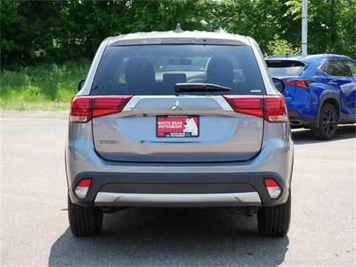 2017 Mitsubishi Outlander ES