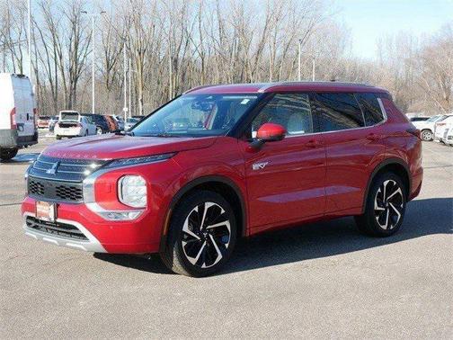 Red Diamond/Black Roof 2025 Mitsubishi Outlander PHEV SEL