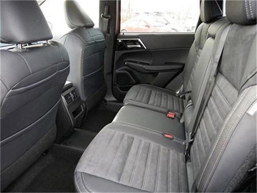 2025 Mitsubishi Outlander PHEV SE S-AWC