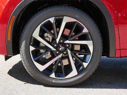 2025 Mitsubishi Outlander PHEV SEL