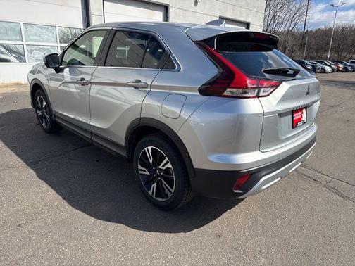 Alloy Silver Metallic 2025 Mitsubishi Eclipse Cross SE