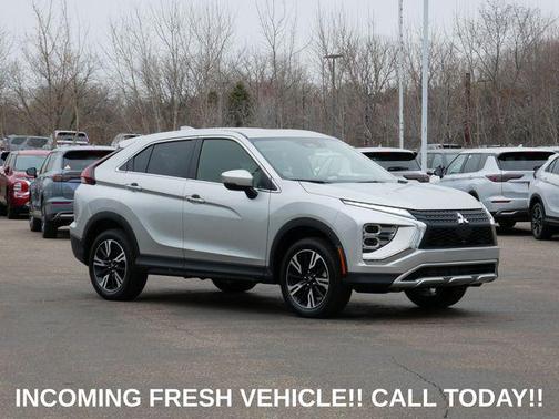 Alloy Silver Metallic 2025 Mitsubishi Eclipse Cross SE