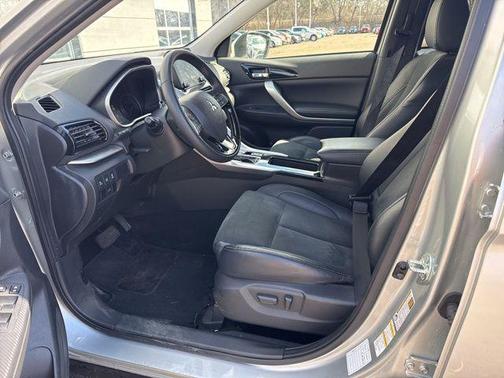 Alloy Silver Metallic 2025 Mitsubishi Eclipse Cross SE