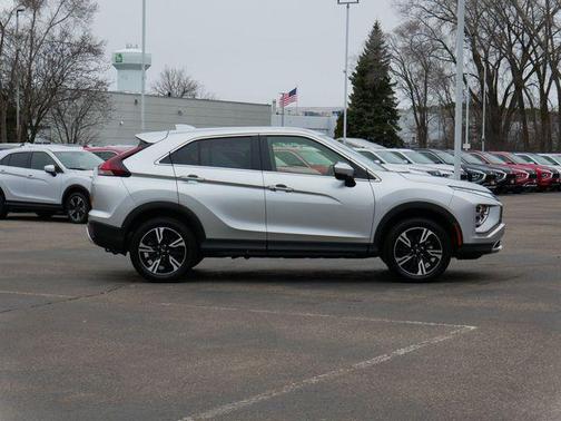 Alloy Silver Metallic 2025 Mitsubishi Eclipse Cross SE