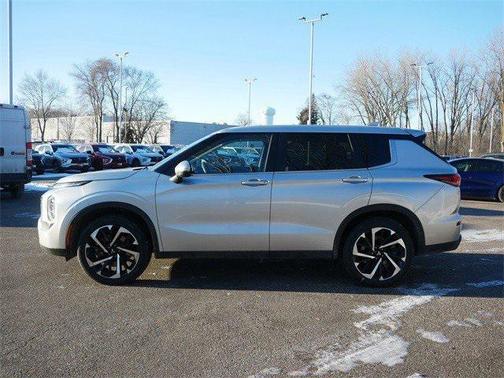 2022 Mitsubishi Outlander ES 2.5 S-AWC