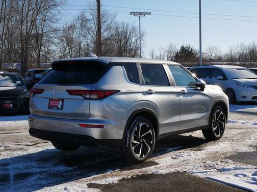 2022 Mitsubishi Outlander ES 2.5 S-AWC