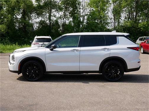 2022 Mitsubishi Outlander Black Edition S-AWC