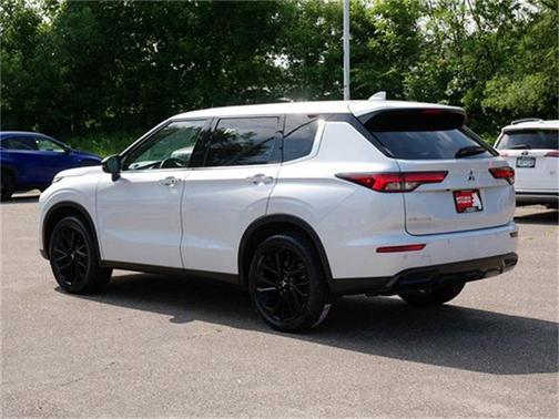 2022 Mitsubishi Outlander Black Edition S-AWC