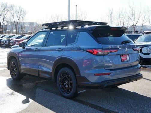 Moonstone Gray Metallic W/ Black Roof 2026 Mitsubishi Outlander TRAIL EDITION S-AWC