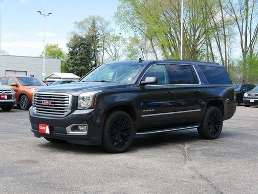 Iridium Metallic 2017 GMC Yukon XL SLT