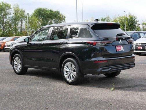 2025 Mitsubishi Outlander ES 2.5 S-AWC